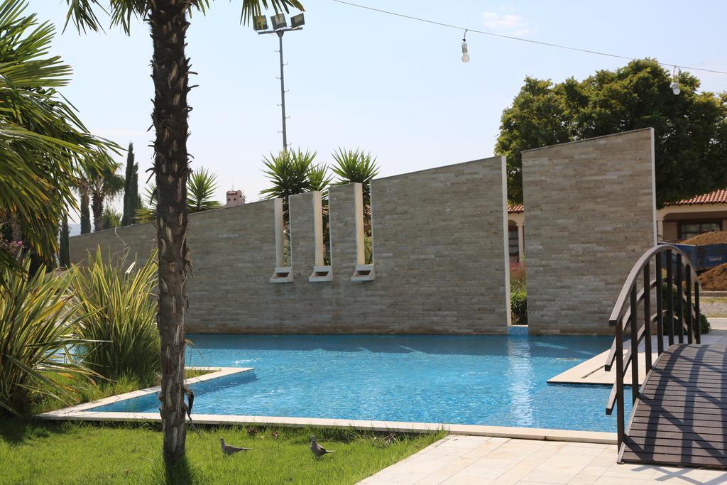 Konvoy Hotel & The Country Club Seferihisar Exterior foto